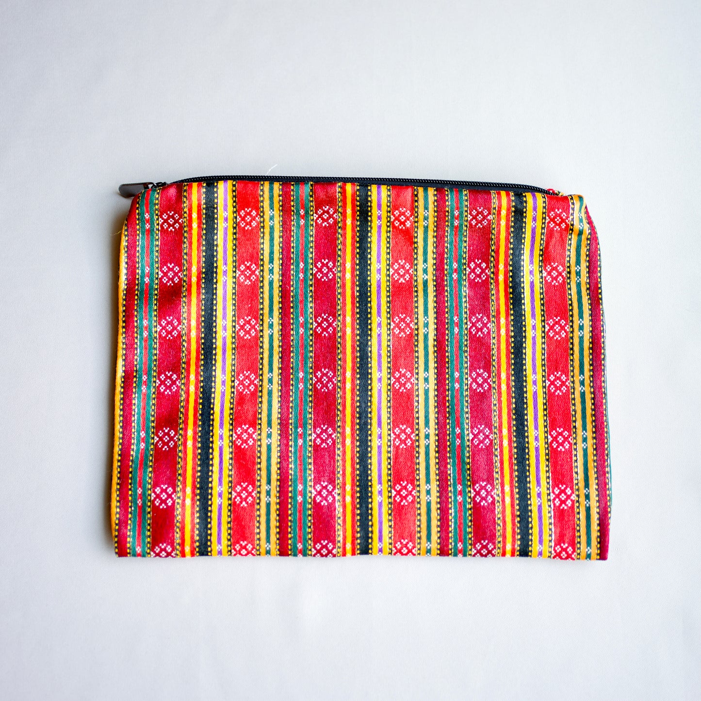 Saya Pouch: Traditional Colors