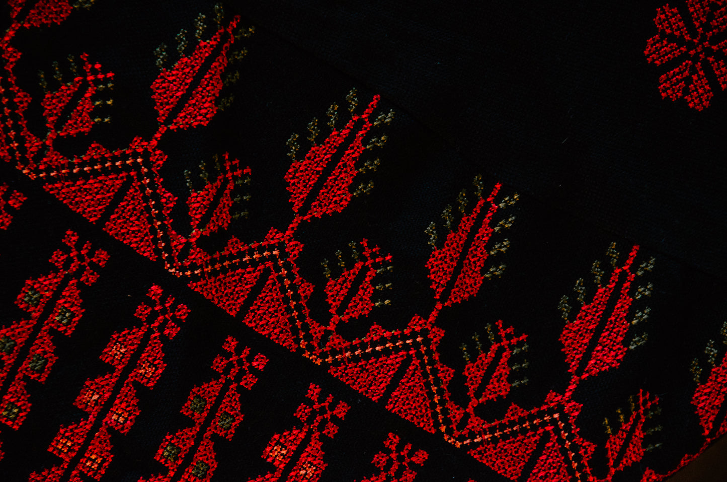 Black Tatreez Shawl (Triangle)