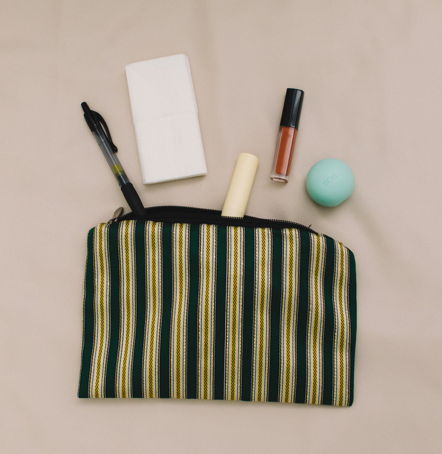 Saya Pouch: Green and Gold
