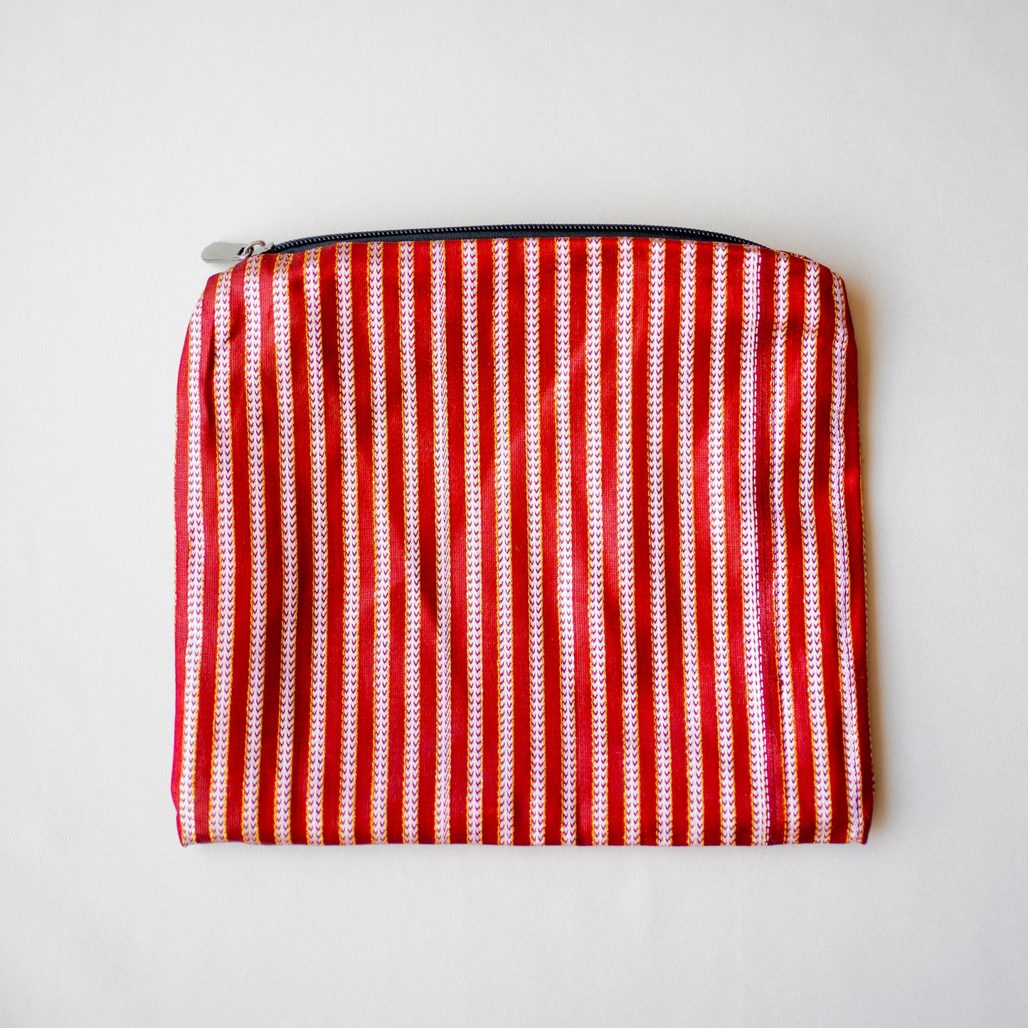 Saya Pouch: Pomegranate