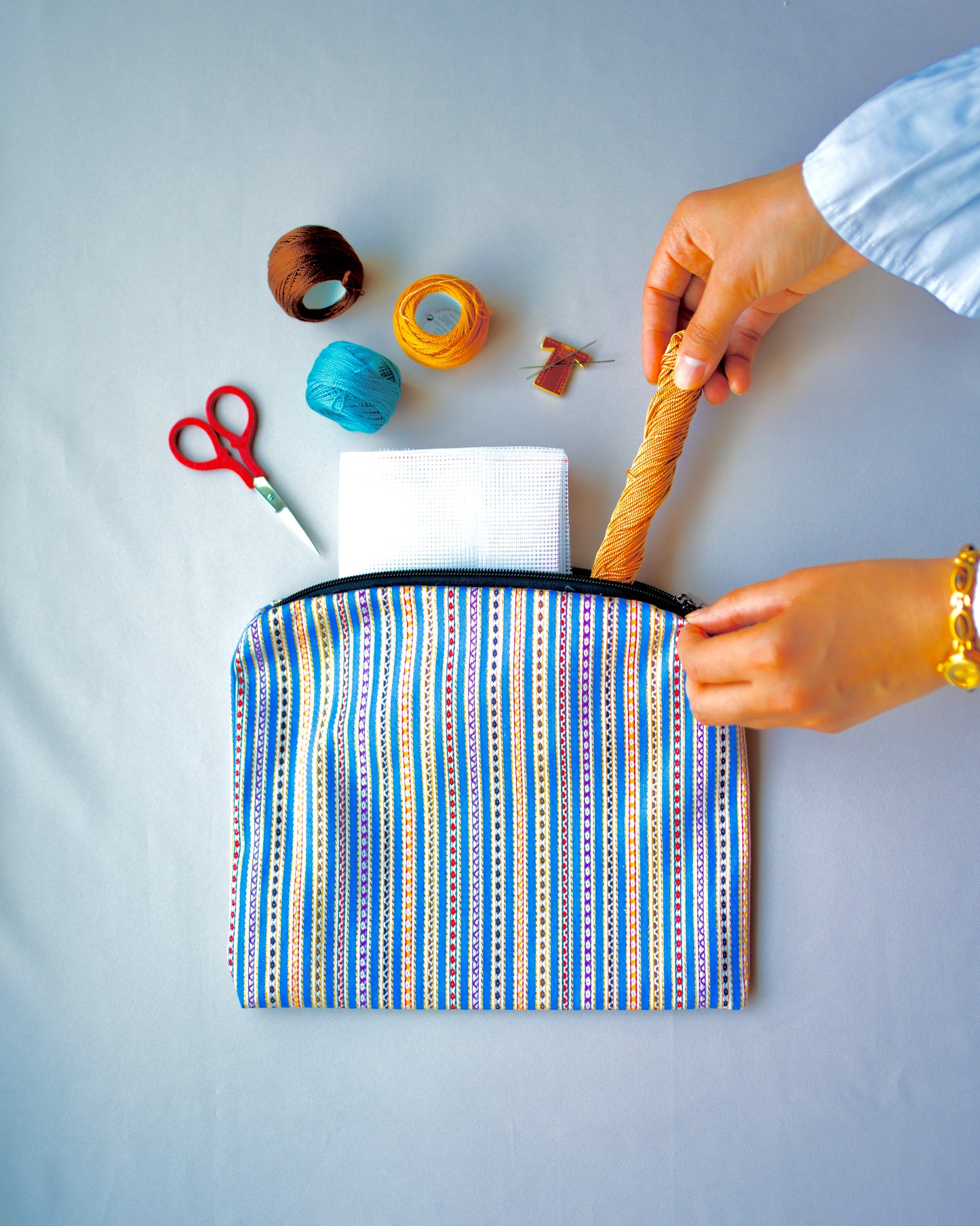 Saya Pouch: Blues and Skies