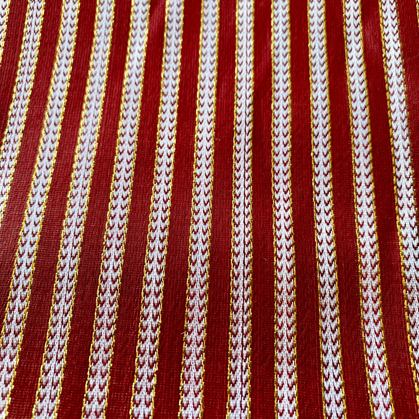 Saya Fabric: Pomegranate Shades